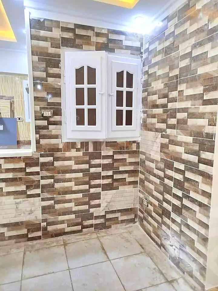 https://aqarmap.com.eg/ar/listing/6841702-for-rent-alexandria-al-agamy-bw-ywsf