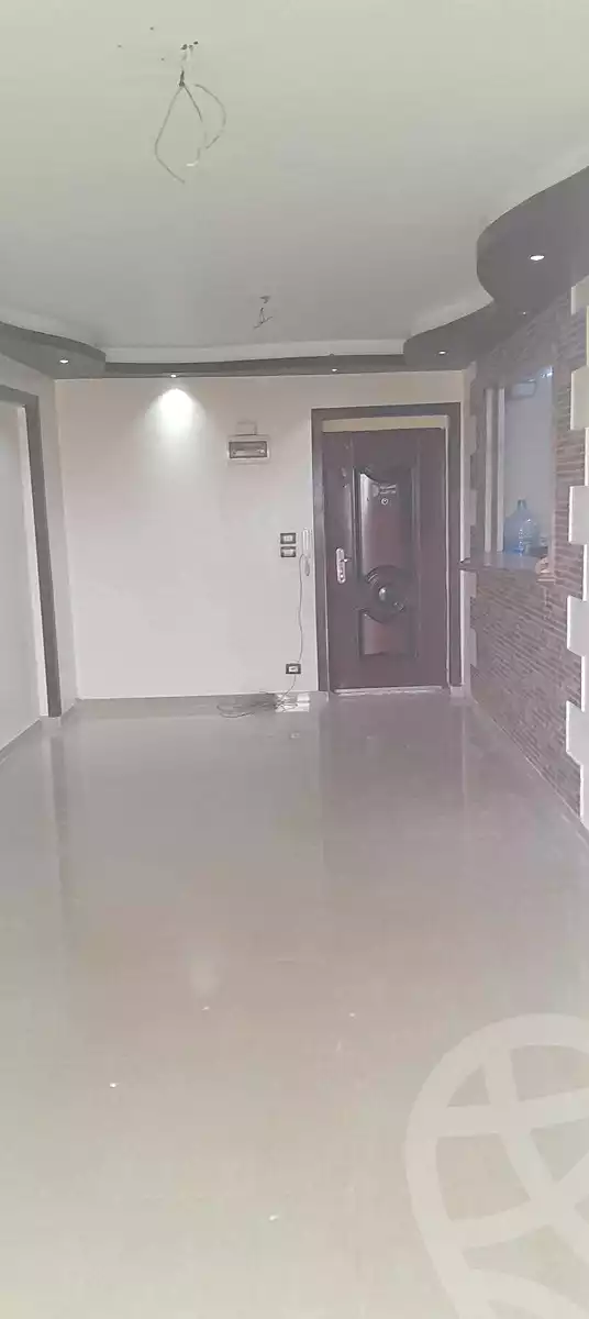 https://aqarmap.com.eg/ar/listing/6841857-for-rent-alexandria-moharram-bey-saleh-al-hedini-st