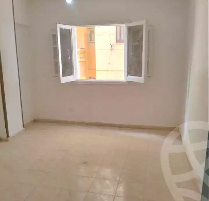 https://aqarmap.com.eg/ar/listing/6843075-for-sale-alexandria-al-agamy-el-hanouvel-al-asdakaa-st