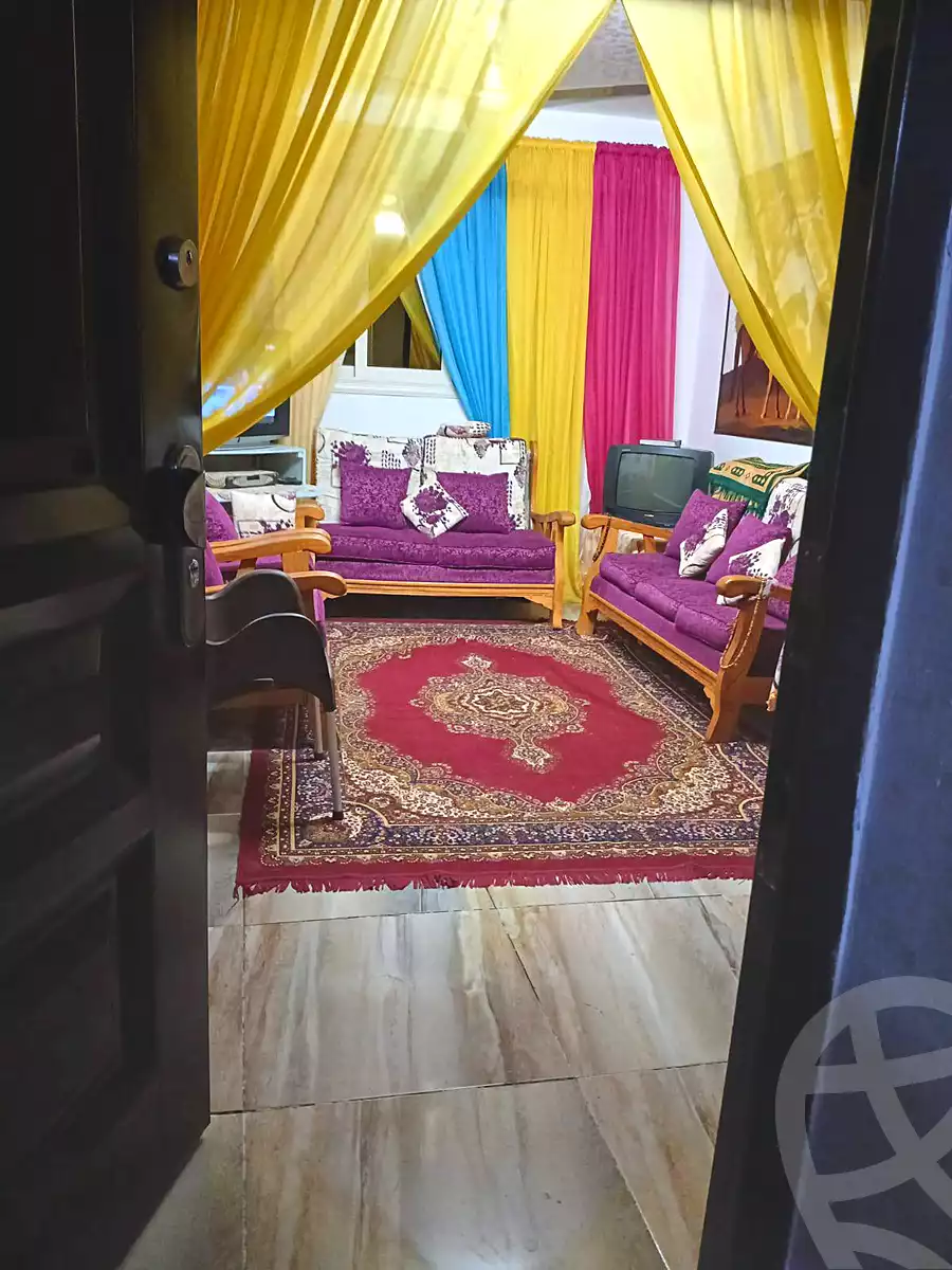 https://aqarmap.com.eg/ar/listing/6843595-for-sale-cairo-ain-shams-ain-shams-el-sharkia-el-zahraa-st