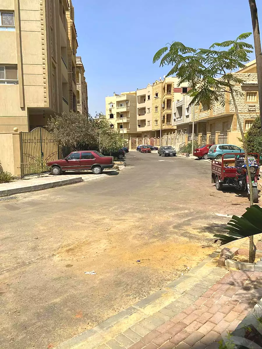 https://aqarmap.com.eg/ar/listing/6844061-for-sale-cairo-new-cairo-compounds-jrdyny-hyts-3