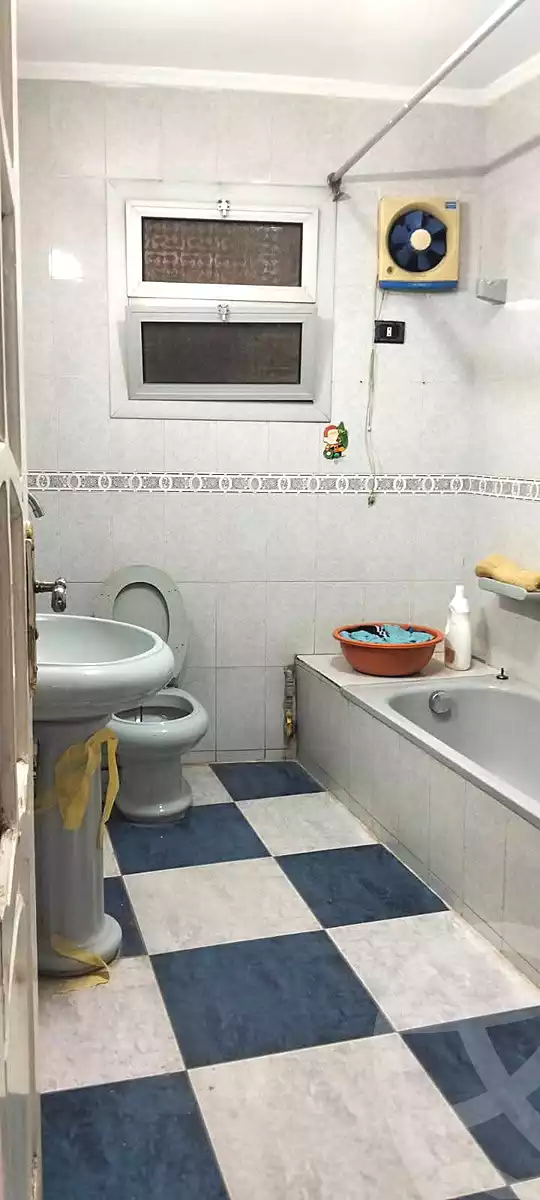 https://aqarmap.com.eg/ar/listing/6844850-for-sale-cairo-ain-shams-ain-shams-el-sharkia-abd-el-hameed-ragab-st
