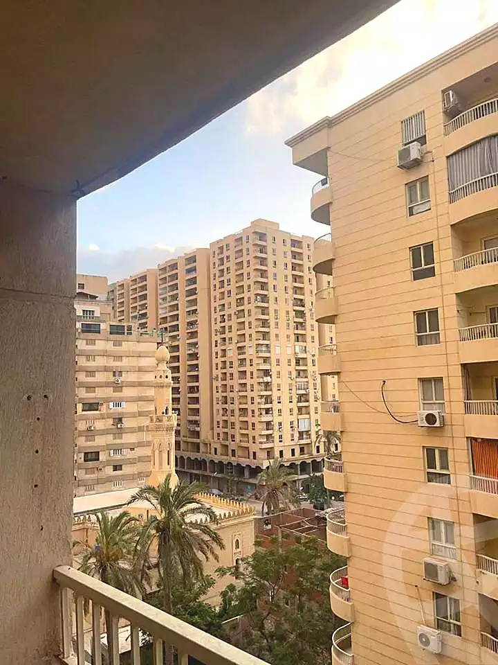 https://aqarmap.com.eg/ar/listing/6845025-for-sale-alexandria-el-montazah-compounds-in-el-montazah-green-view