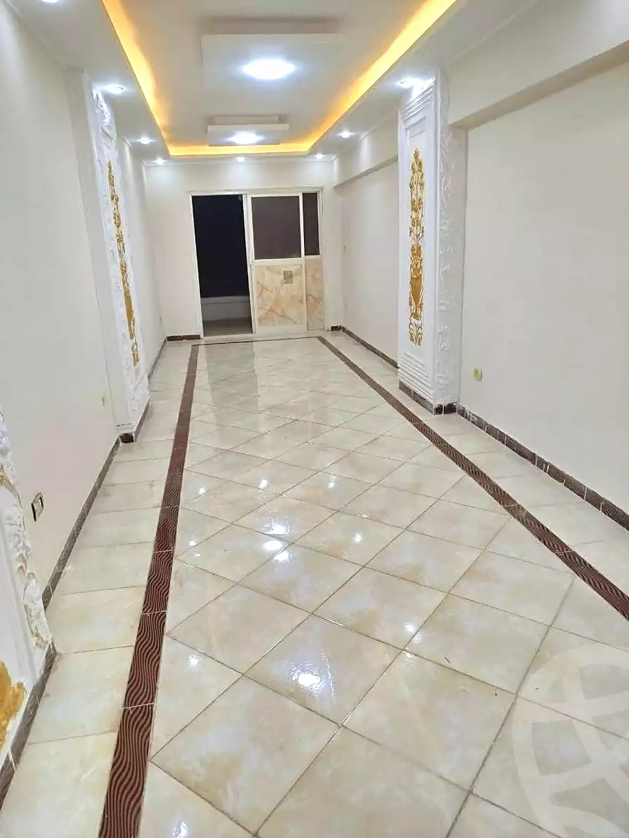 https://aqarmap.com.eg/en/listing/6845124-for-rent-alexandria-al-agamy-bw-ywsf