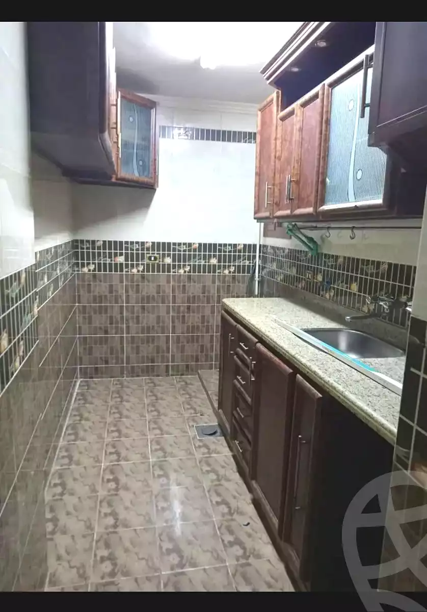 https://aqarmap.com.eg/en/listing/6845891-for-sale-alexandria-new-miami-el-quds-school-st