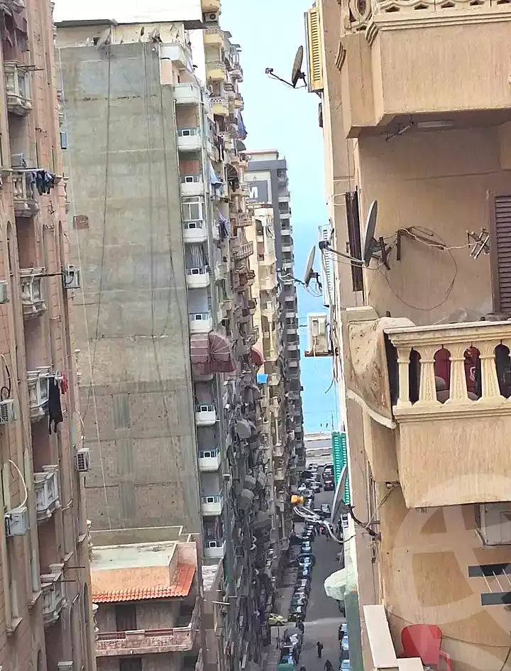 https://aqarmap.com.eg/ar/listing/6845922-for-sale-alexandria-sydy-bshr-sydy-bshr-bhry