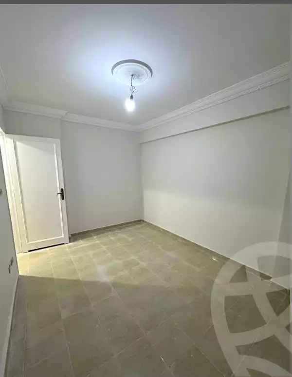 https://aqarmap.com.eg/ar/listing/6846455-for-sale-alexandria-sydy-bshr-sydy-bshr-bhry-shr-khld-bn-lwlyd