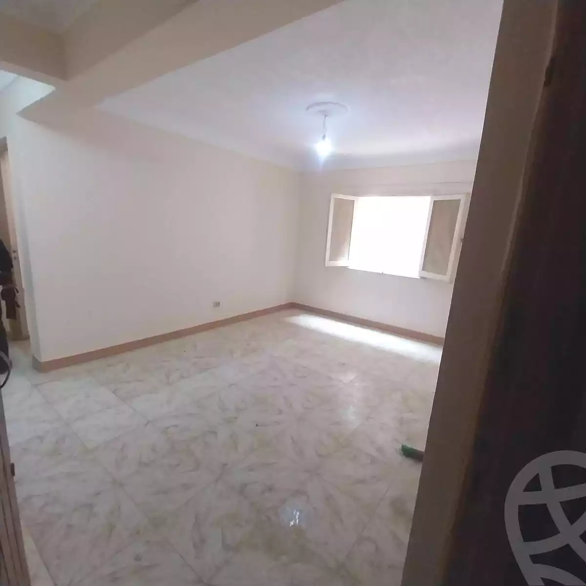 https://aqarmap.com.eg/en/listing/6846464-for-sale-alexandria-al-agamy-el-hanouvel