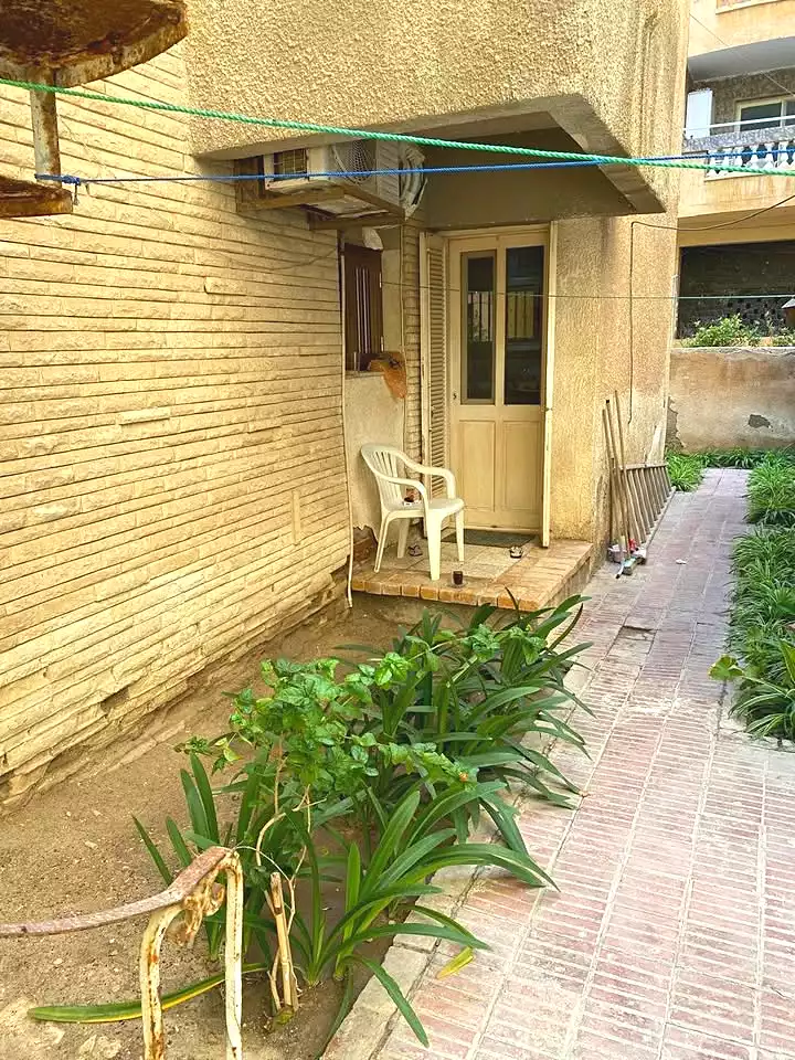https://aqarmap.com.eg/ar/listing/6846733-for-sale-alexandria-al-agamy-lbytsh-shahr-al-assal-st