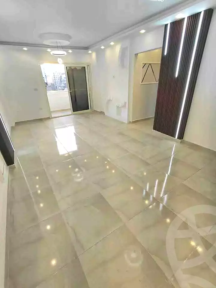 https://aqarmap.com.eg/ar/listing/6846891-for-sale-alexandria-sydy-bshr-sydy-bshr-bhry-gamal-abd-el-nasir-st