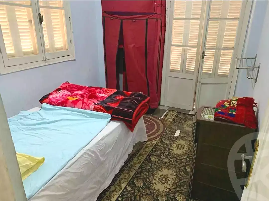 https://aqarmap.com.eg/ar/listing/6846939-for-sale-alexandria-sydy-bshr-sydy-bshr-bhry-magd-el-arab-mohamed-st