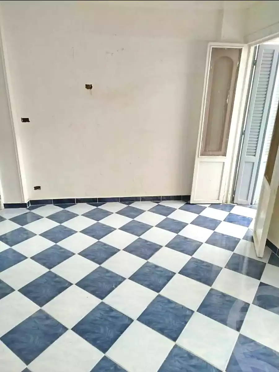 https://aqarmap.com.eg/en/listing/6846945-for-sale-alexandria-al-agamy-el-hanouvel