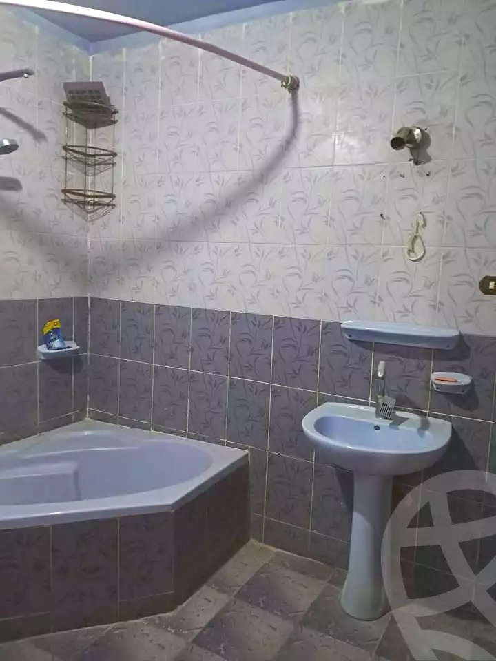 https://aqarmap.com.eg/ar/listing/6847338-for-rent-alexandria-al-agamy-bw-ywsf