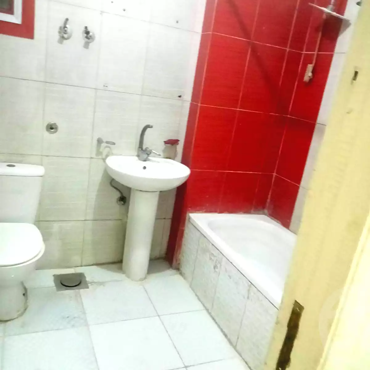 https://aqarmap.com.eg/ar/listing/6847779-for-sale-alexandria-al-agamy-lbytsh-al-aeda-al-kadema-st