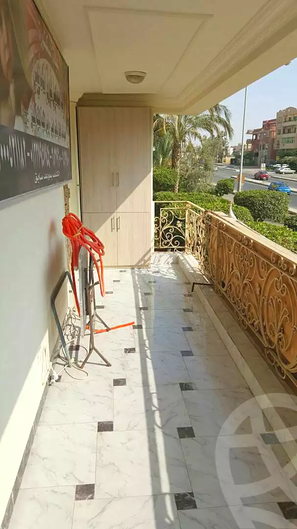 https://aqarmap.com.eg/ar/listing/6847890-for-sale-cairo-6th-of-october-el-hay-el-motamyz-el-motamayez-neighborhood-soaad-kafafi-st