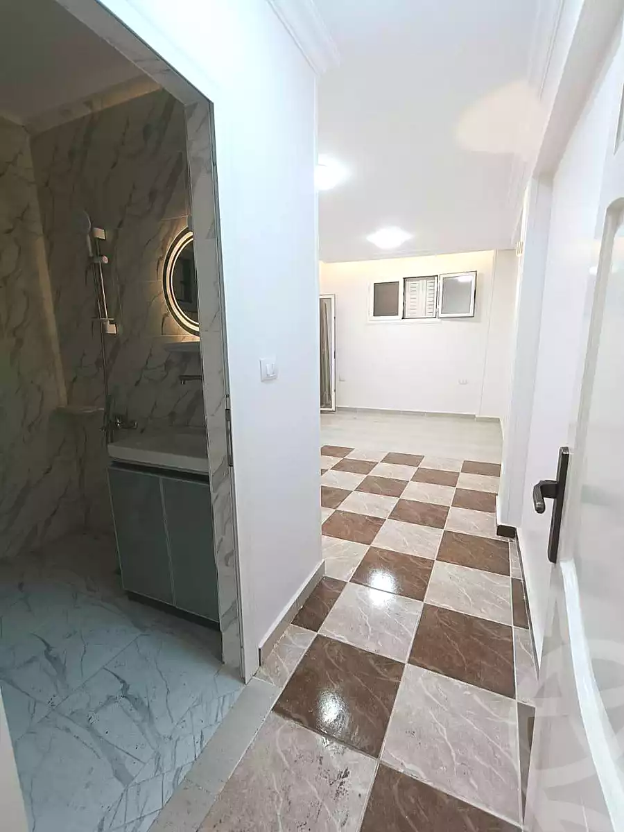 https://aqarmap.com.eg/ar/listing/6847999-for-sale-alexandria-al-agamy-lbytsh-shahr-al-assal-st
