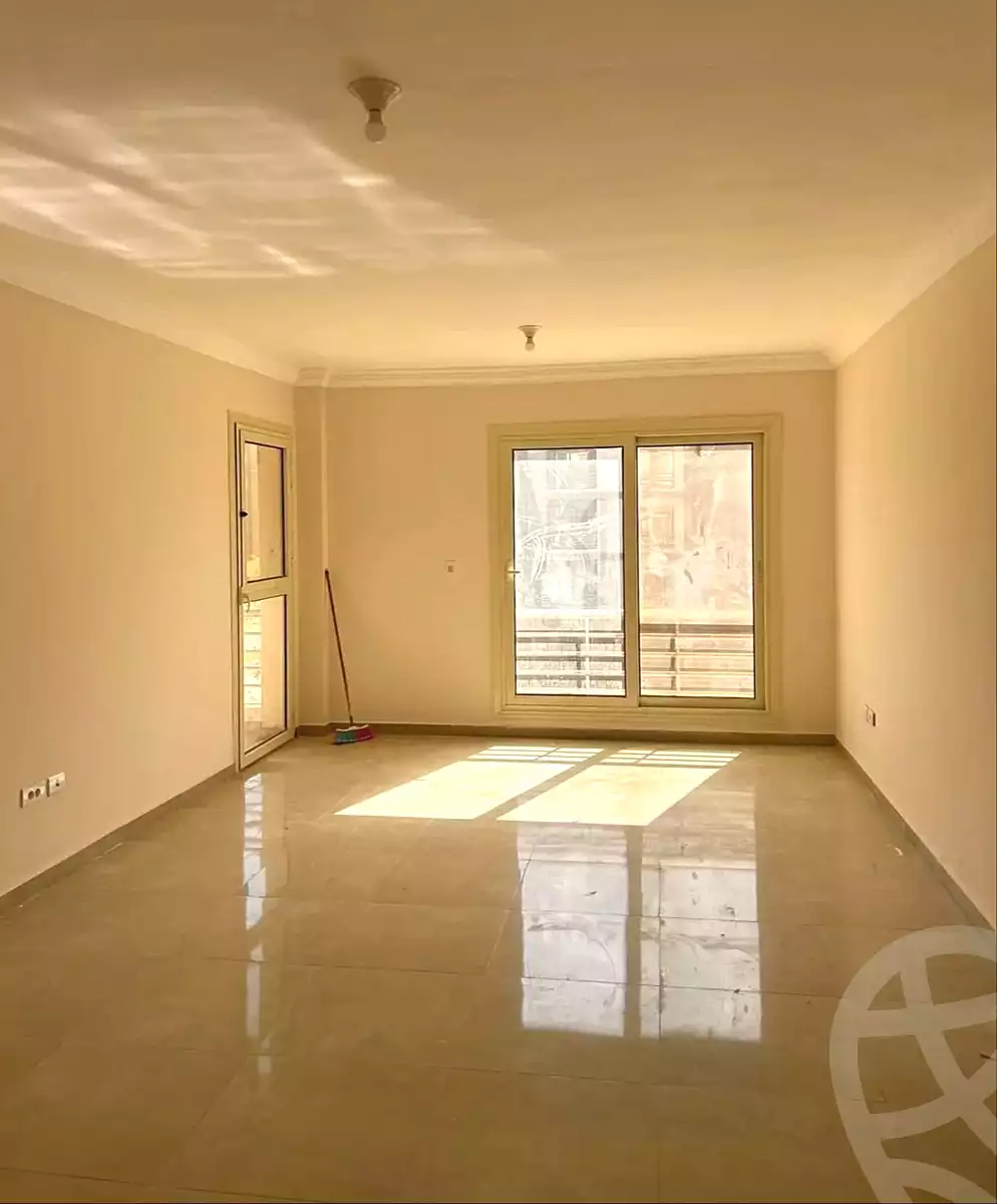https://aqarmap.com.eg/ar/listing/6848064-for-sale-cairo-ain-shams-yn-shms-lgrby-shr-lmtrwy