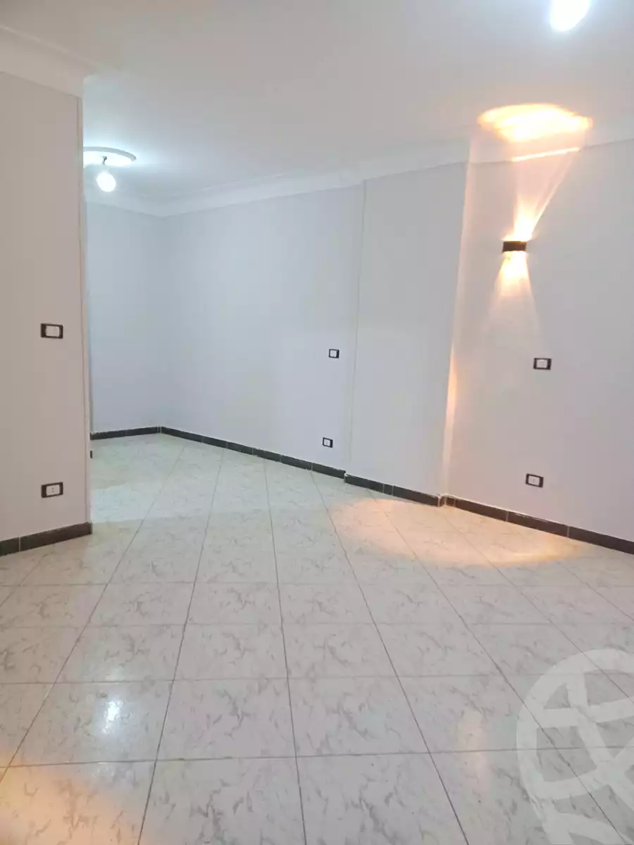 https://aqarmap.com.eg/ar/listing/6848668-for-sale-alexandria-sydy-bshr-sydy-bshr-bhry-gamal-abd-el-nasir-st