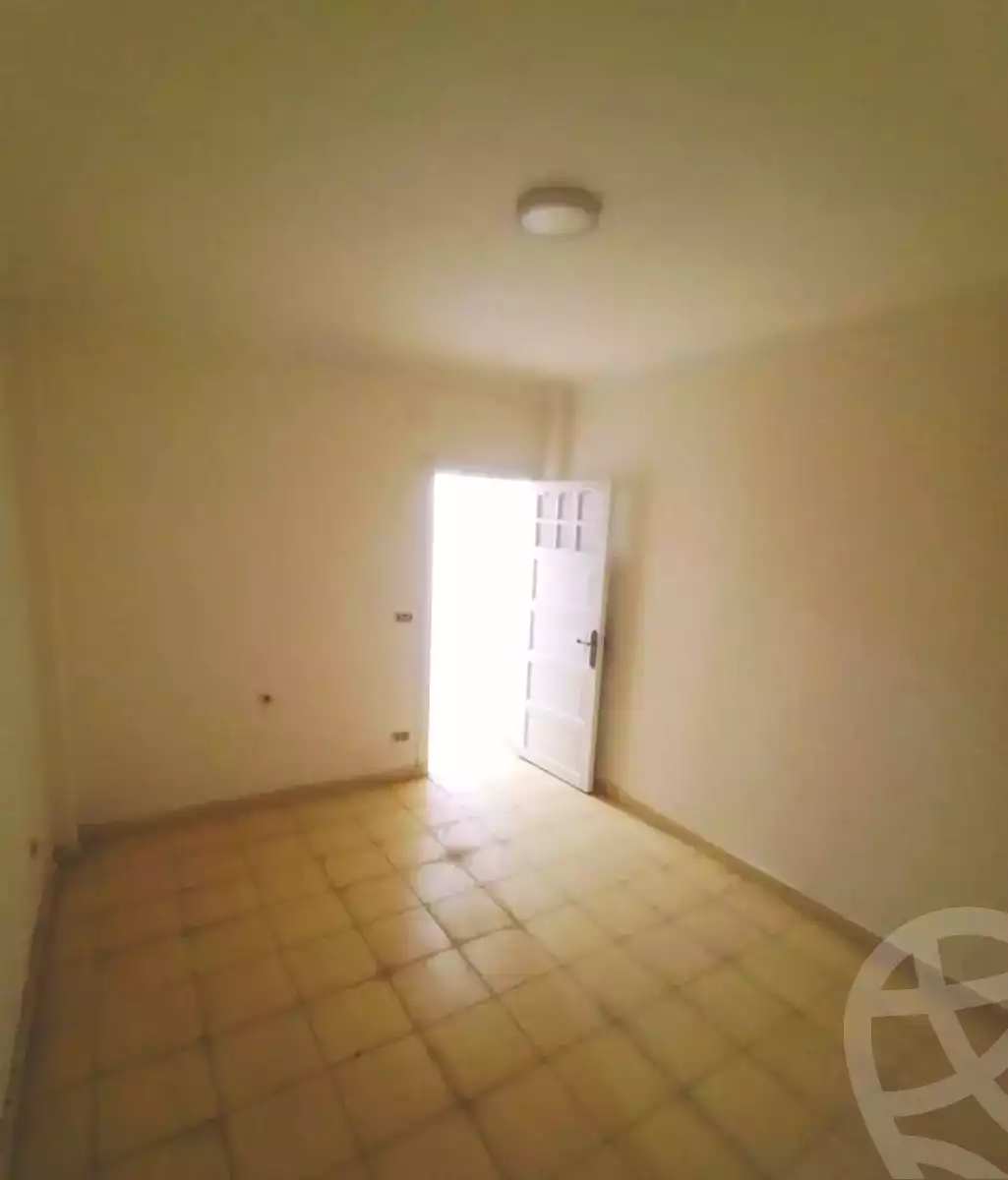 https://aqarmap.com.eg/en/listing/6848852-for-sale-alexandria-lsywf-el-falki
