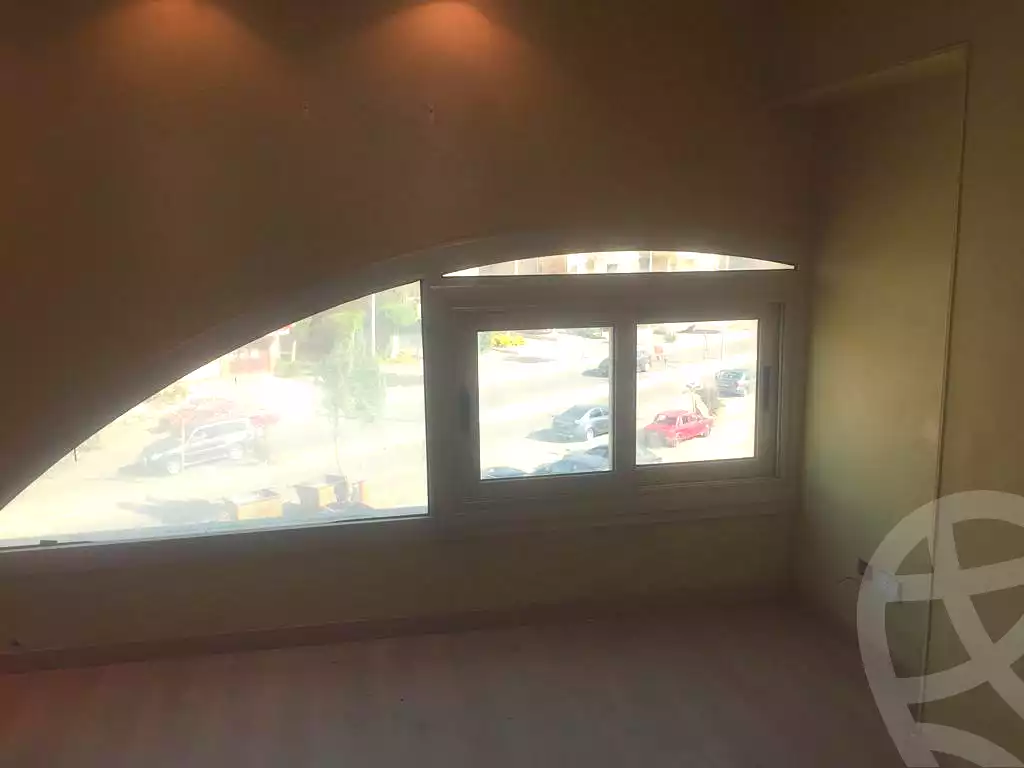 https://aqarmap.com.eg/ar/listing/6849133-for-sale-cairo-6th-of-october-el-hay-el-motamyz-el-motamayez-neighborhood-soaad-kafafi-st