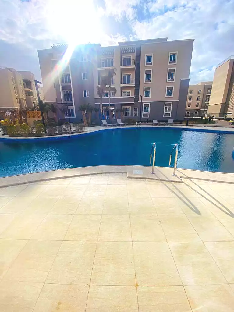https://aqarmap.com.eg/ar/listing/6849428-for-rent-cairo-6th-of-october-compounds-october-plaza