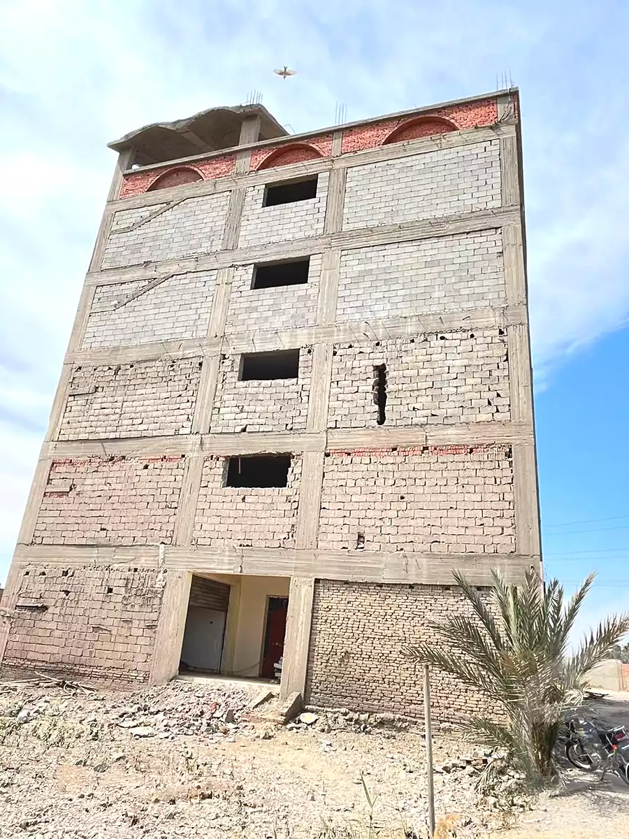 https://aqarmap.com.eg/ar/listing/6649822-for-sale-qalyubia-el-kanater-el-kheria-sndbes