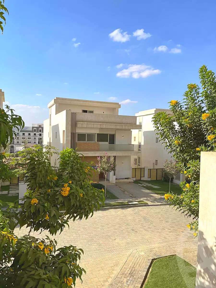https://aqarmap.com.eg/en/listing/6849496-for-sale-cairo-new-cairo-compounds-mwntn-fyw-y-syty-club-park-mountain-view-icity