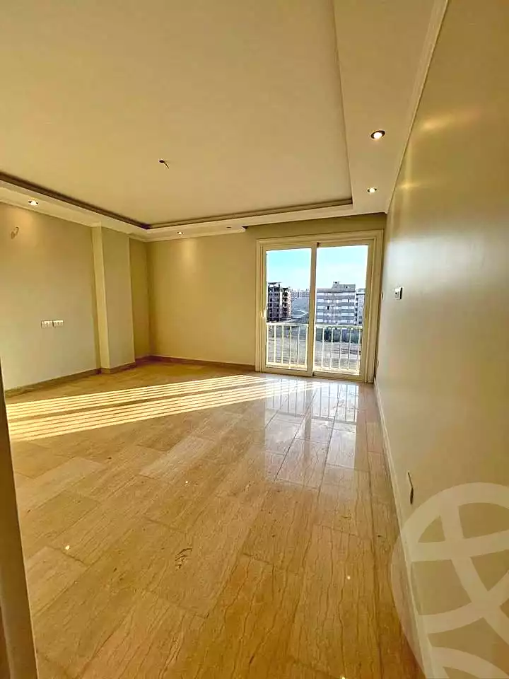 https://aqarmap.com.eg/en/listing/6849532-for-sale-cairo-new-administrative-capital-r7-scenario