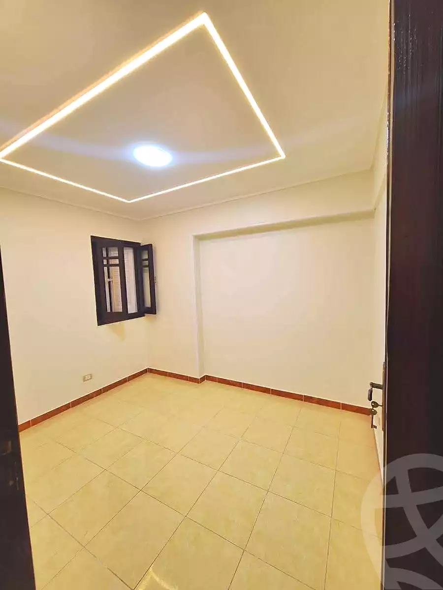 https://aqarmap.com.eg/en/listing/6850098-for-sale-alexandria-sydy-bshr-sydy-bshr-bhry-shr-mhmwd-l-yswy