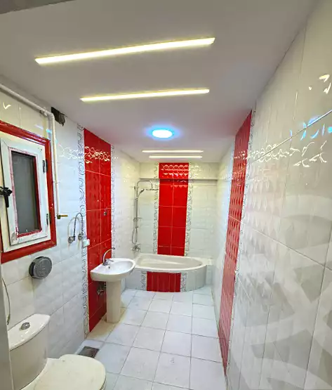 https://aqarmap.com.eg/ar/listing/6850270-for-sale-alexandria-sydy-bshr-sydy-bshr-bhry-shr-mhmwd-l-yswy
