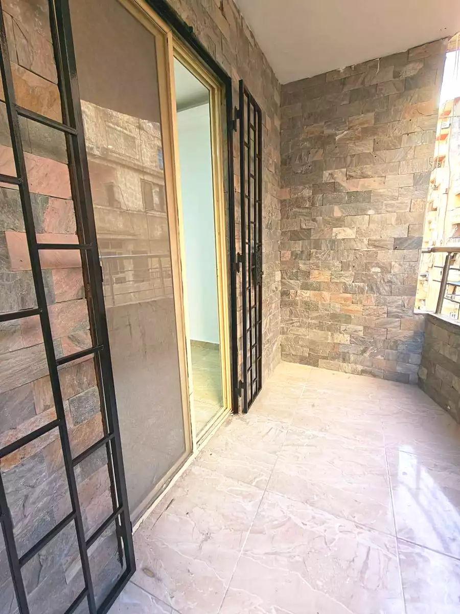 https://aqarmap.com.eg/en/listing/6850718-for-sale-alexandria-el-asafra-shr-45