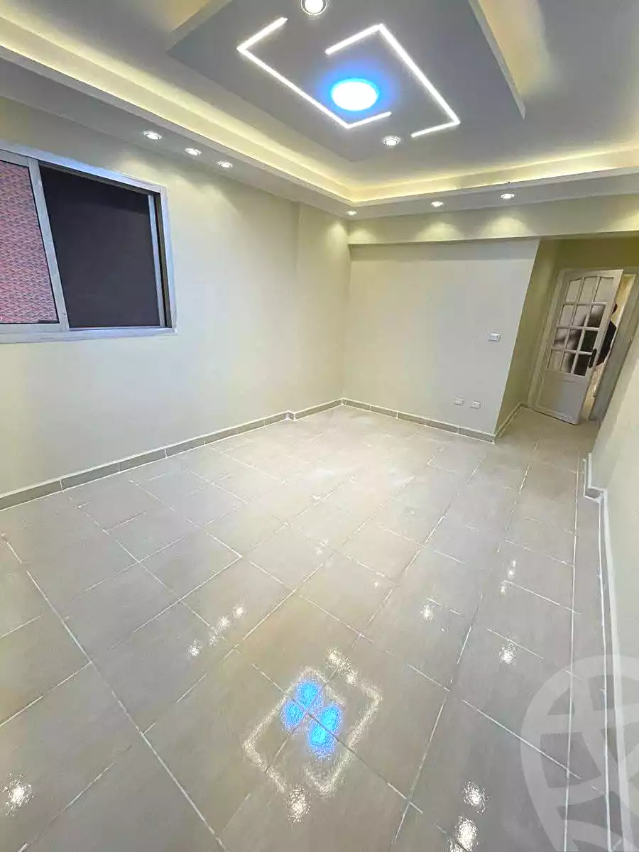 https://aqarmap.com.eg/ar/listing/6850745-for-sale-alexandria-sydy-bshr-sydy-bshr-bhry-shr-mhmwd-l-yswy