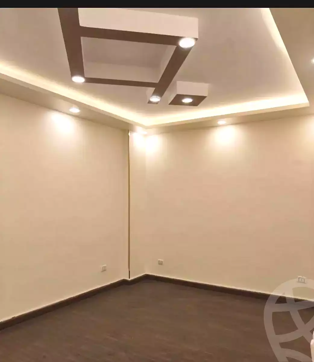 https://aqarmap.com.eg/ar/listing/6850765-for-sale-alexandria-al-agamy-bw-ywsf