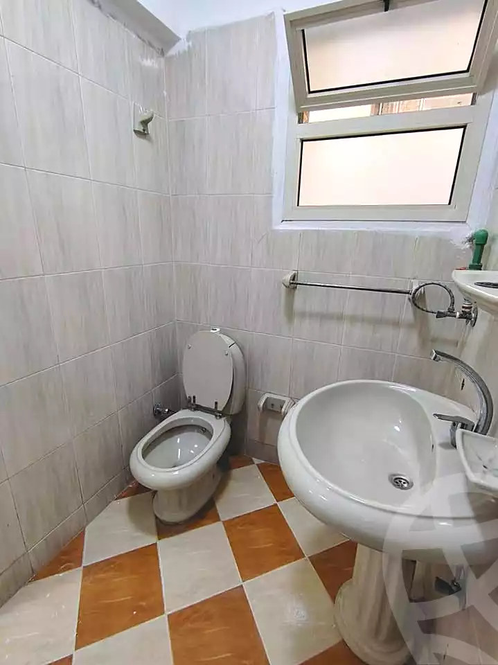 https://aqarmap.com.eg/en/listing/6850997-for-sale-alexandria-sydy-bshr-sydy-bshr-qbly-faisal-city