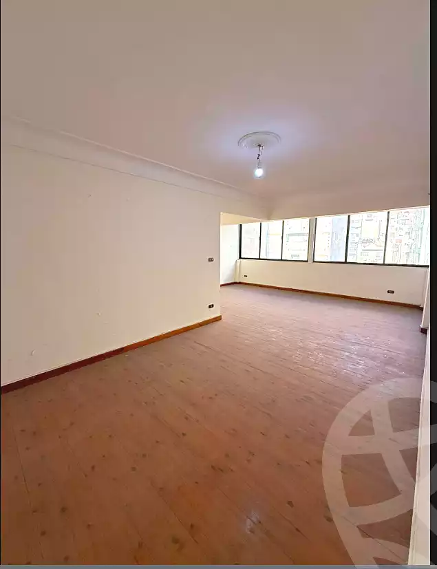 https://aqarmap.com.eg/en/listing/6851324-for-sale-alexandria-el-asafra-l-sfr-bhry
