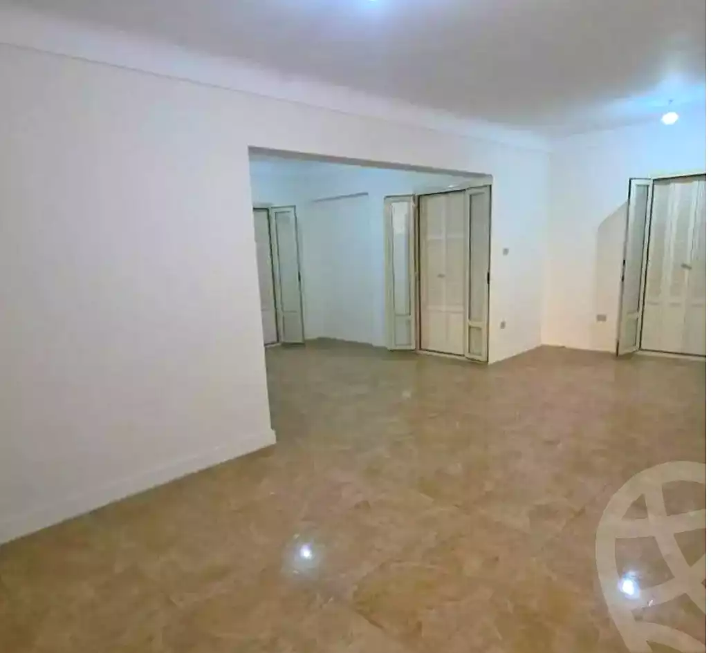 https://aqarmap.com.eg/ar/listing/6851416-for-sale-alexandria-el-asafra-l-sfr-bhry