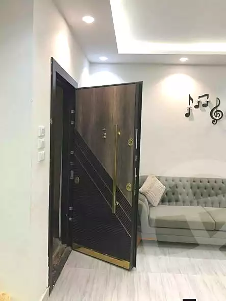 https://aqarmap.com.eg/ar/listing/6851445-for-sale-cairo-helwan-helwan-el-sharkeya-ryad-pasha-st