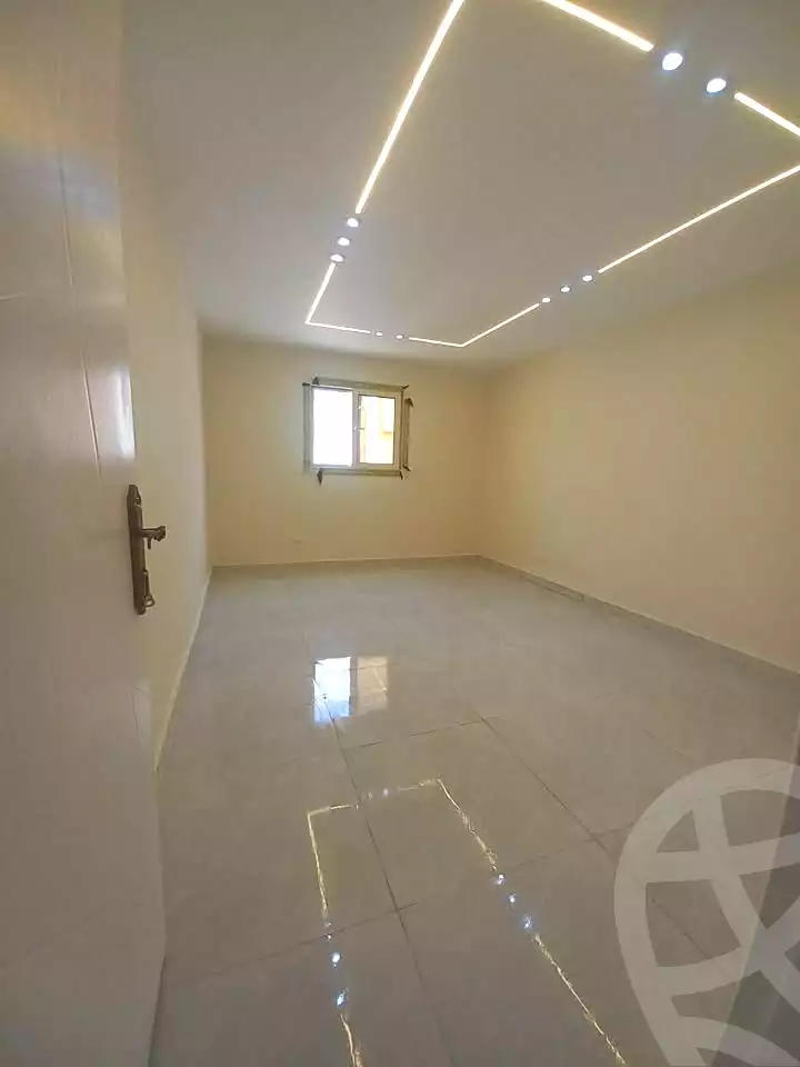 https://aqarmap.com.eg/ar/listing/6851513-for-sale-alexandria-sydy-bshr-sydy-bshr-bhry-ibrahim-el-sayed-st