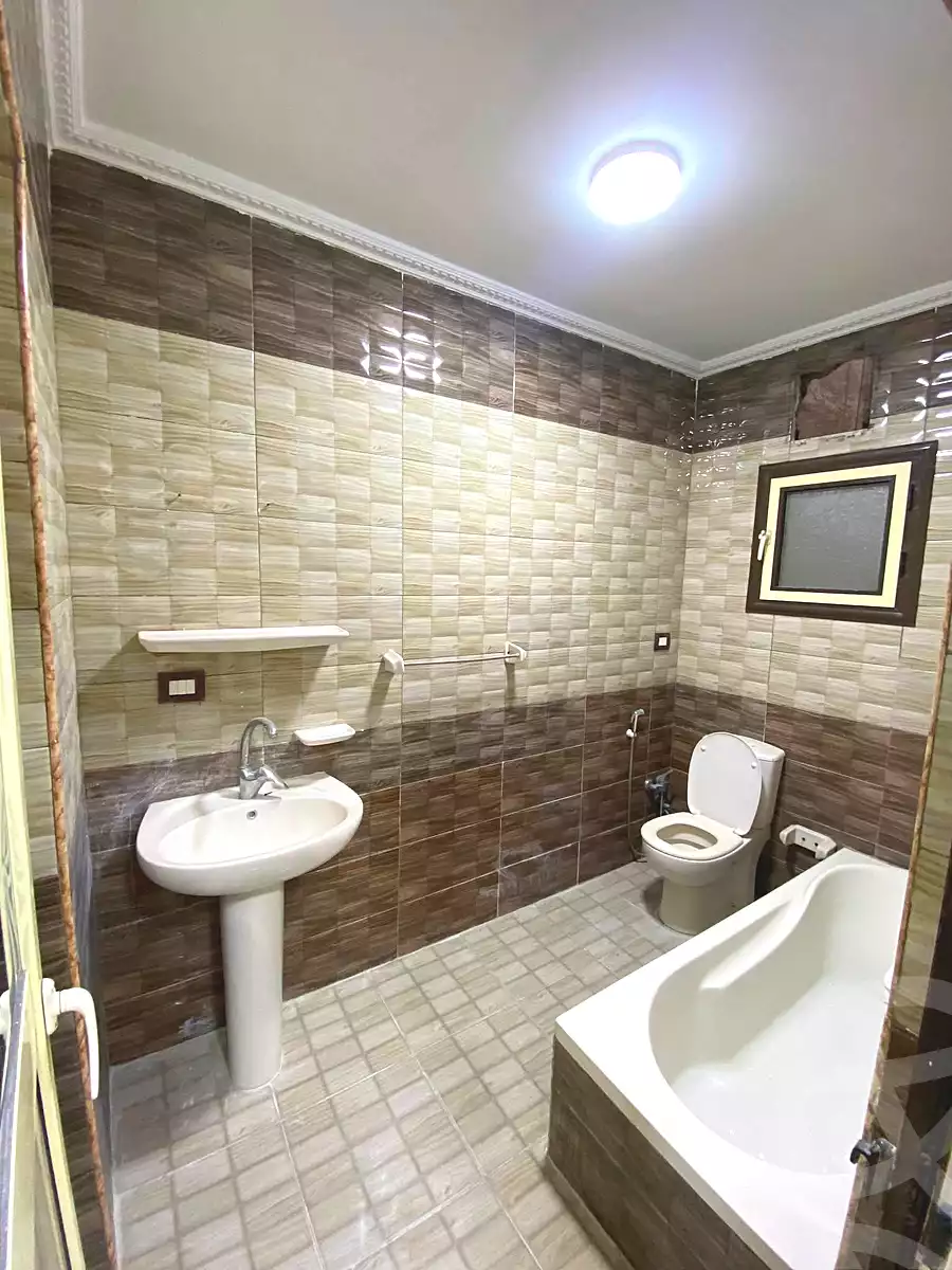 https://aqarmap.com.eg/ar/listing/6851587-for-sale-alexandria-al-agamy-lbytsh-al-samalehy-1-st