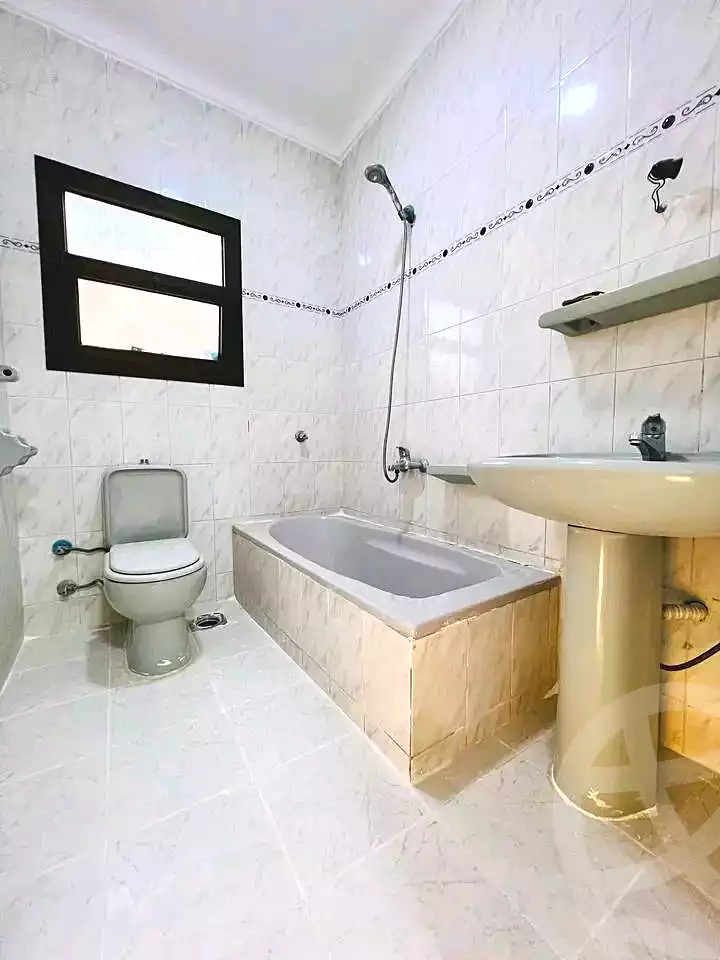 https://aqarmap.com.eg/ar/listing/6851922-for-sale-alexandria-al-agamy-el-hanouvel