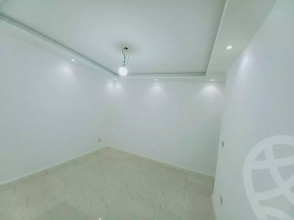 https://aqarmap.com.eg/ar/listing/6852330-for-sale-alexandria-sydy-bshr-sydy-bshr-qbly-street-30