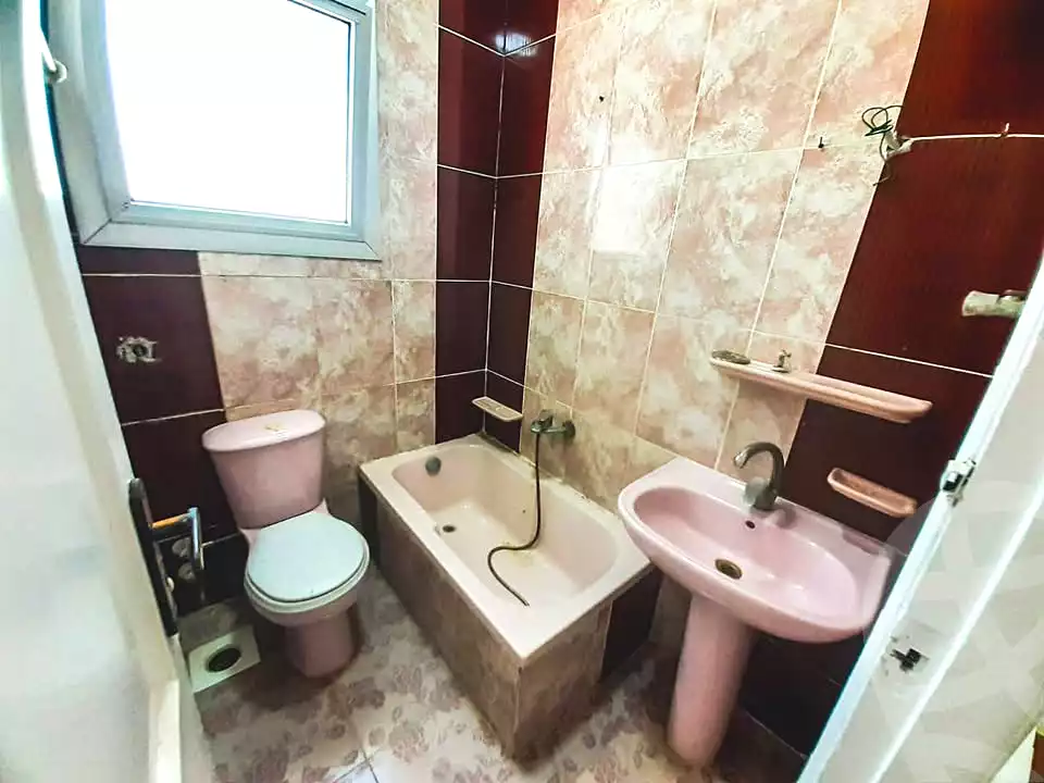https://aqarmap.com.eg/en/listing/6852405-for-sale-alexandria-al-agamy-shataa-el-nakheel-no-9-st