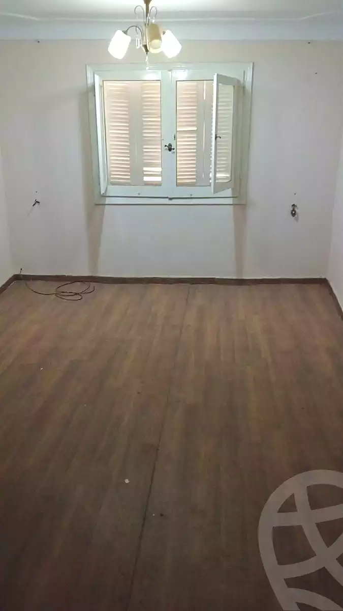 https://aqarmap.com.eg/ar/listing/6852423-for-sale-alexandria-al-agamy-lbytsh-el-saleheen-mosque-st