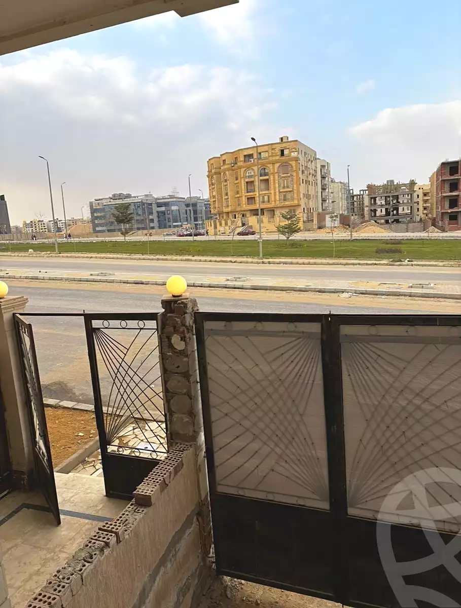 https://aqarmap.com.eg/ar/listing/6851690-for-sale-cairo-new-cairo-golden-square