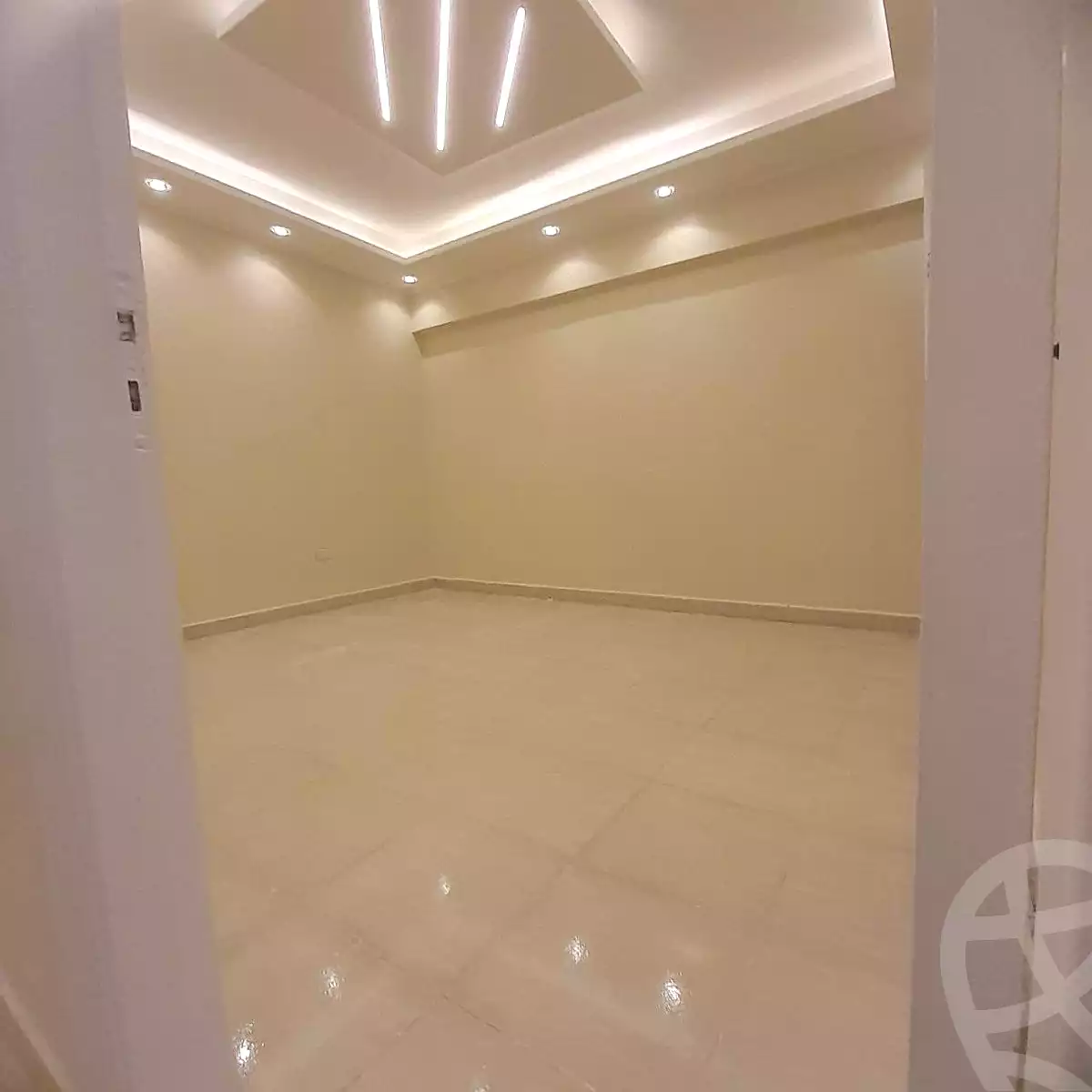 https://aqarmap.com.eg/ar/listing/6852537-for-sale-alexandria-sydy-bshr-sydy-bshr-bhry-gamal-abd-el-nasir-st