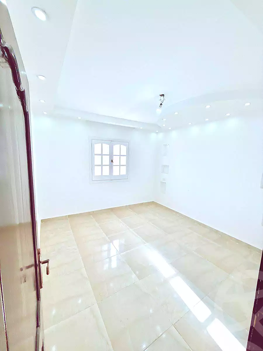 https://aqarmap.com.eg/ar/listing/6852785-for-sale-alexandria-sydy-bshr-sydy-bshr-bhry-gamal-abd-el-nasir-st