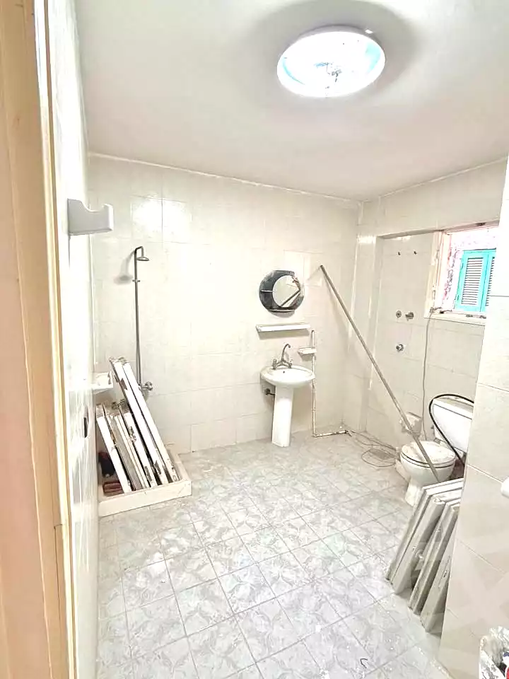 https://aqarmap.com.eg/ar/listing/6853100-for-sale-alexandria-al-agamy-lbytsh-shahr-al-assal-st