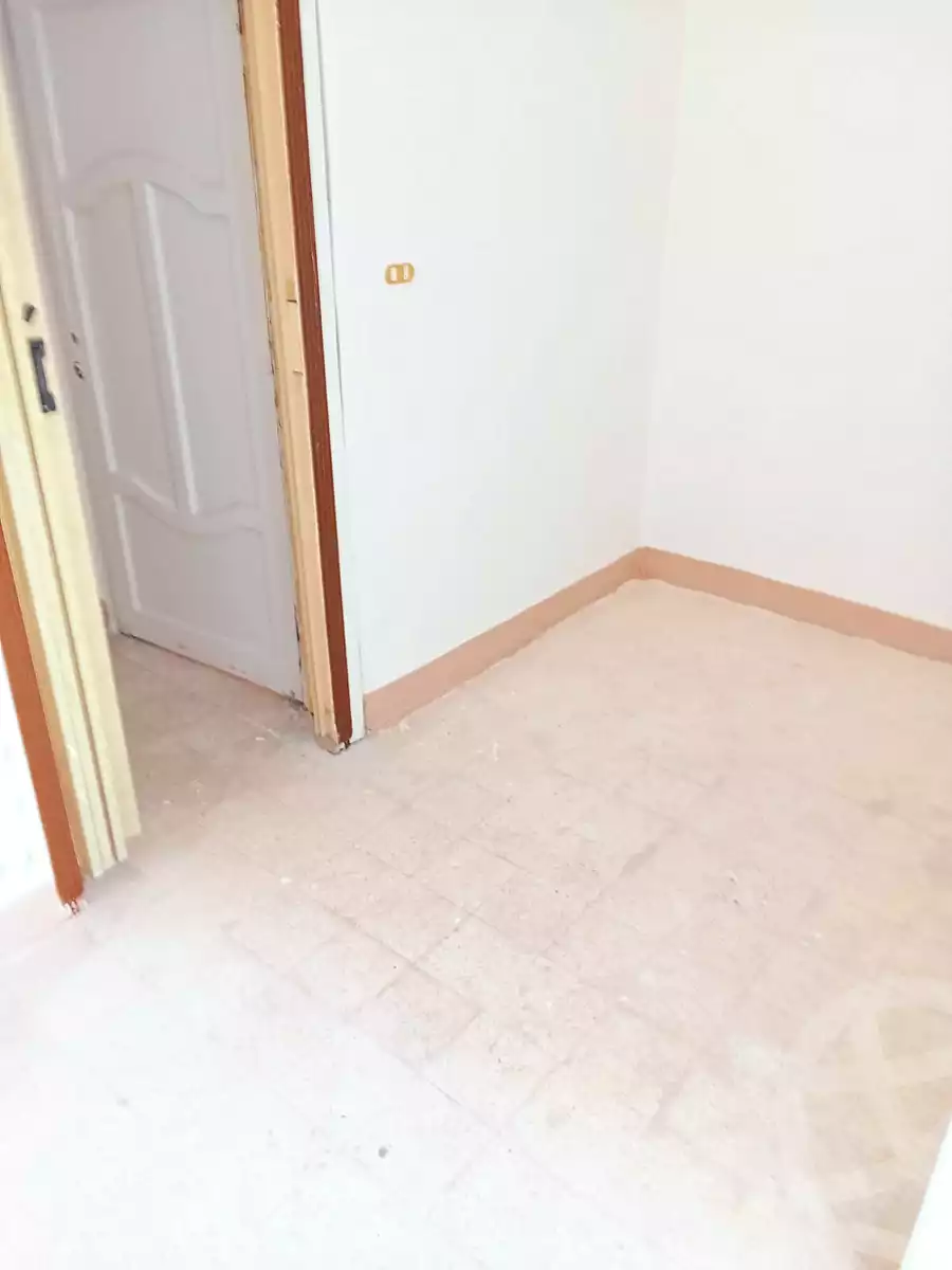 https://aqarmap.com.eg/en/listing/6853353-for-sale-alexandria-bw-qyr