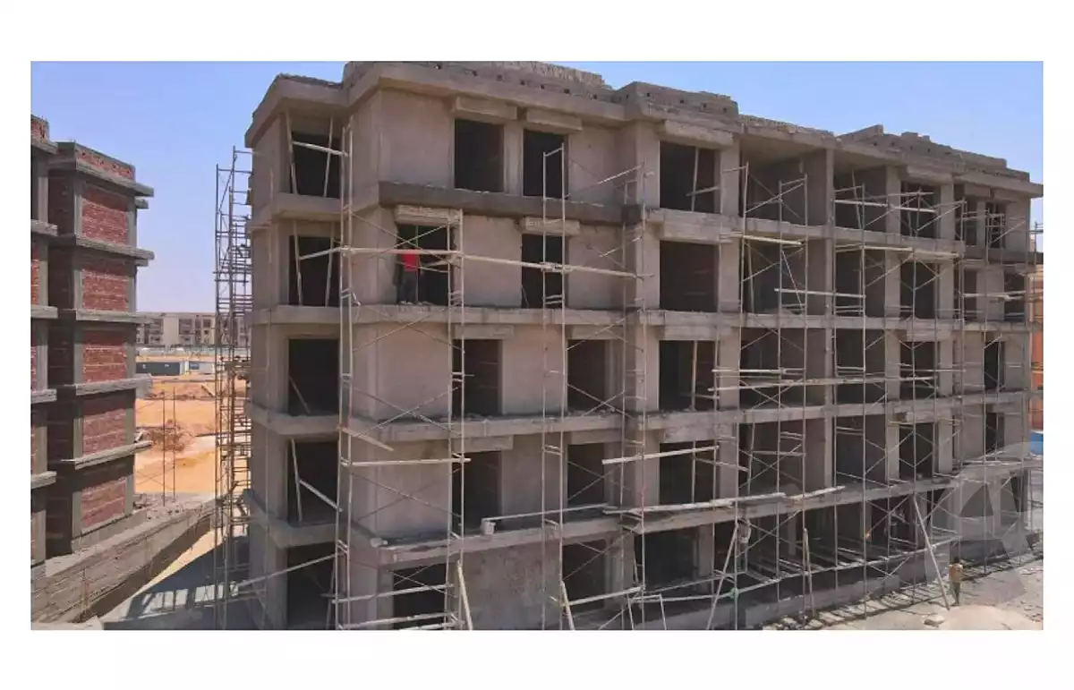https://aqarmap.com.eg/ar/listing/6854085-for-sale-cairo-6th-of-october-compounds-kmbwnd-jryn-6-mbny-drys