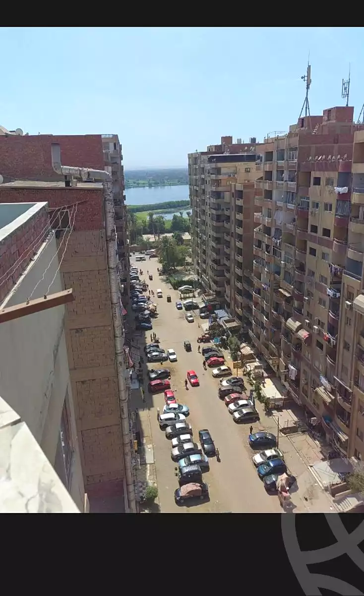https://aqarmap.com.eg/ar/listing/6854217-for-rent-cairo-helwan-hadayek-helwan-nile-corniche-st